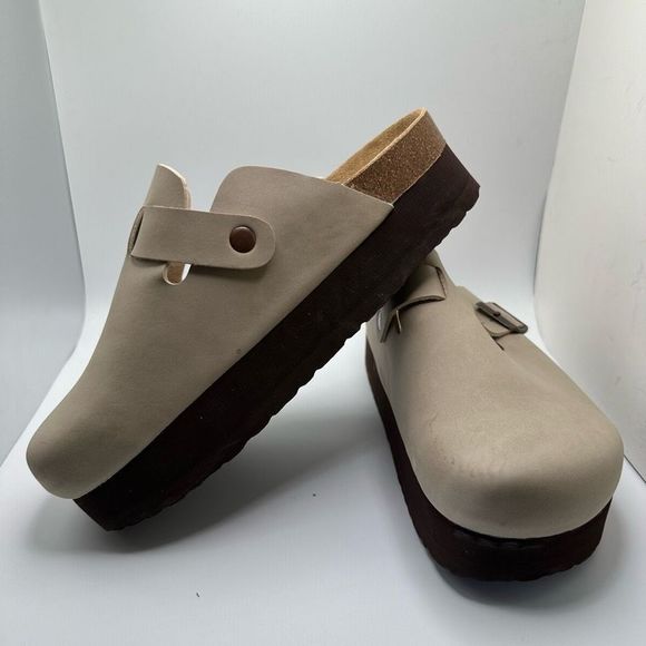 CUSHIONAIRE Women's Cork Footbed Platform Clog 9.5 WIDE SAND - Picture 7 of 7